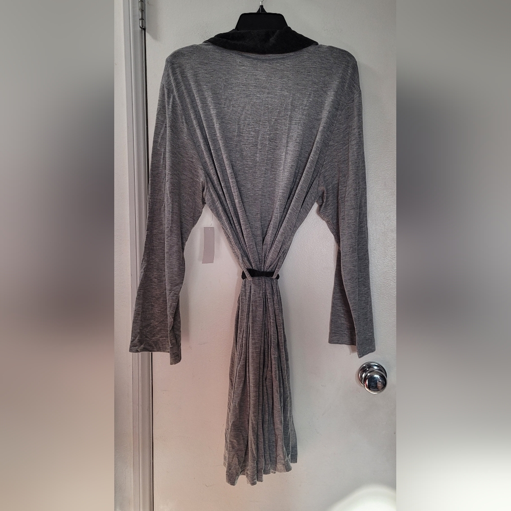 Gray Women's Robe - Picture 4 of 6